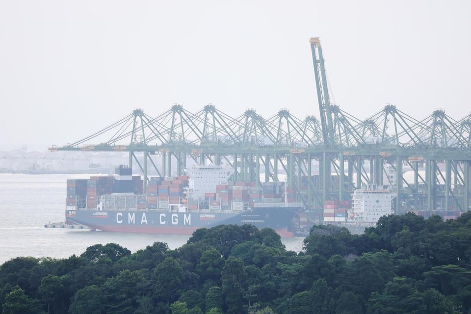 It was the fourth time the Republic has clinched the global seaport award, and 37th time that it has been awarded the best Asian seaport gong.  ST PHOTO: BRIAN TEO