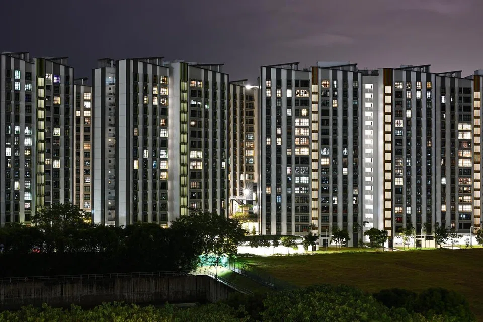 Currently, Singapore relies on natural gas, a type of fossil fuel, for 95 per cent of its electricity generation.  ST PHOTO: LIM YAOHUI
