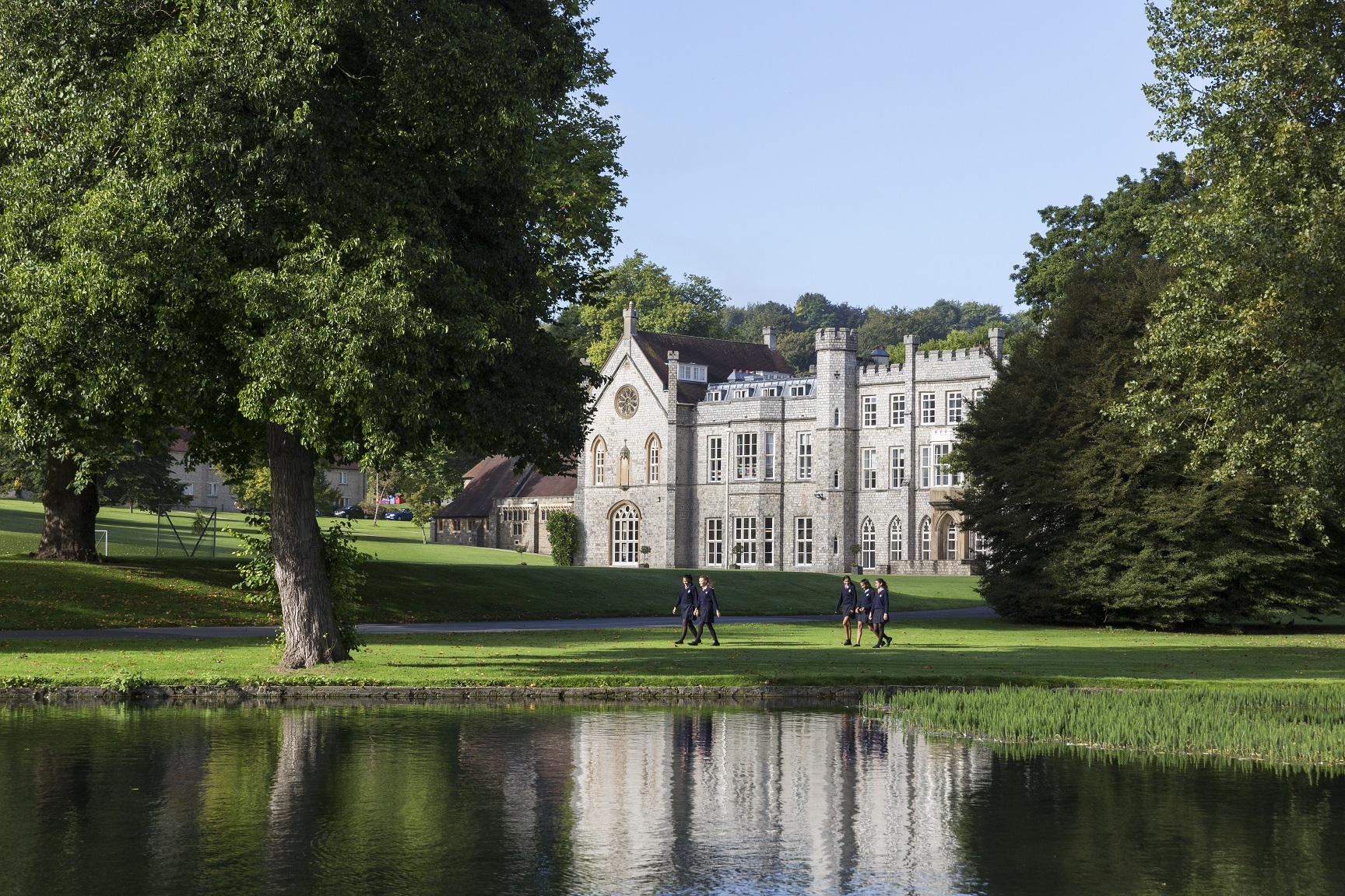 Wycombe Abbey and the lake