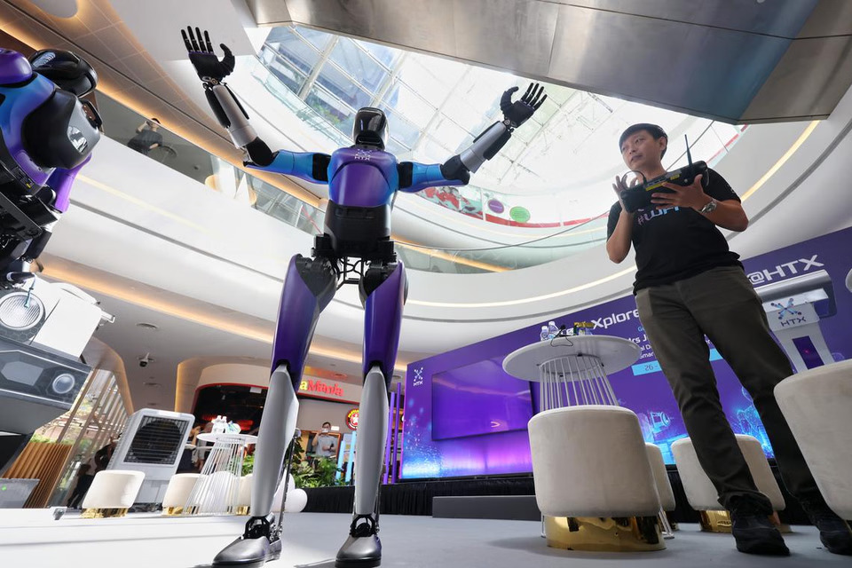 The humanoid robots will perform high-risk tasks such as firefighting, hazmat operations, and search and rescue missions.ST PHOTO: JASON QUAH